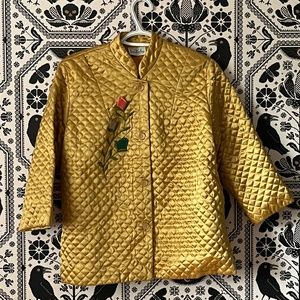 Vintage 1950s or 60s bed jacket